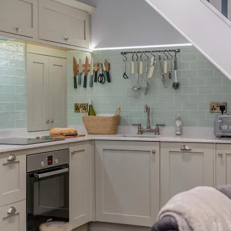 3 Bed In Oc-h33106 * Whitby