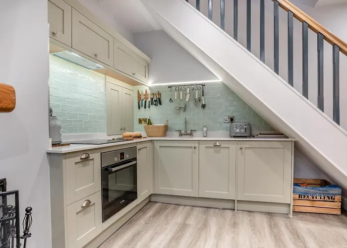 3 Bed In Oc-h33106 * Whitby