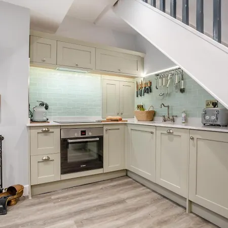 3 Bed In Oc-h33106 Nyaraló